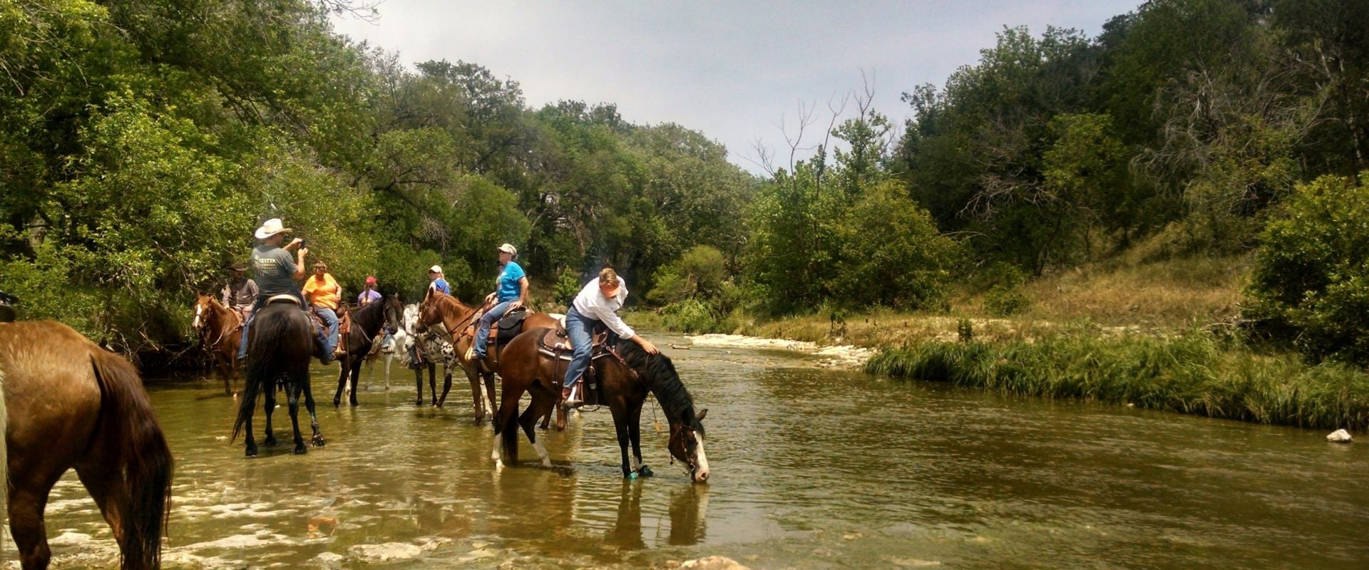 Hopoti Hidden Lake Stables